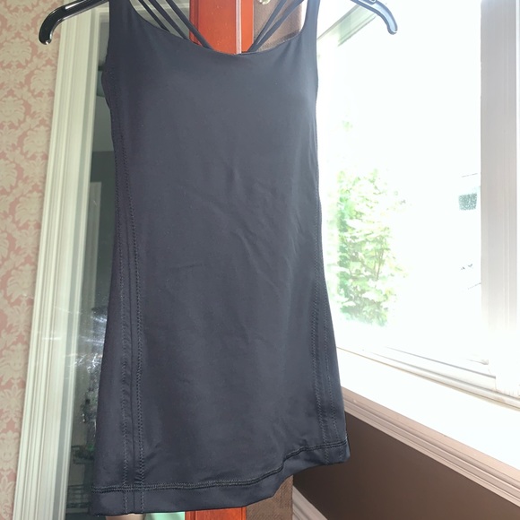 LULU LEMON black tank top - Picture 2 of 7